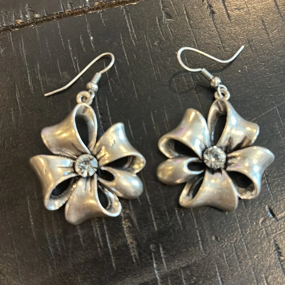 Bow Silvertone Rhinestone Dangle Hook Earrings​